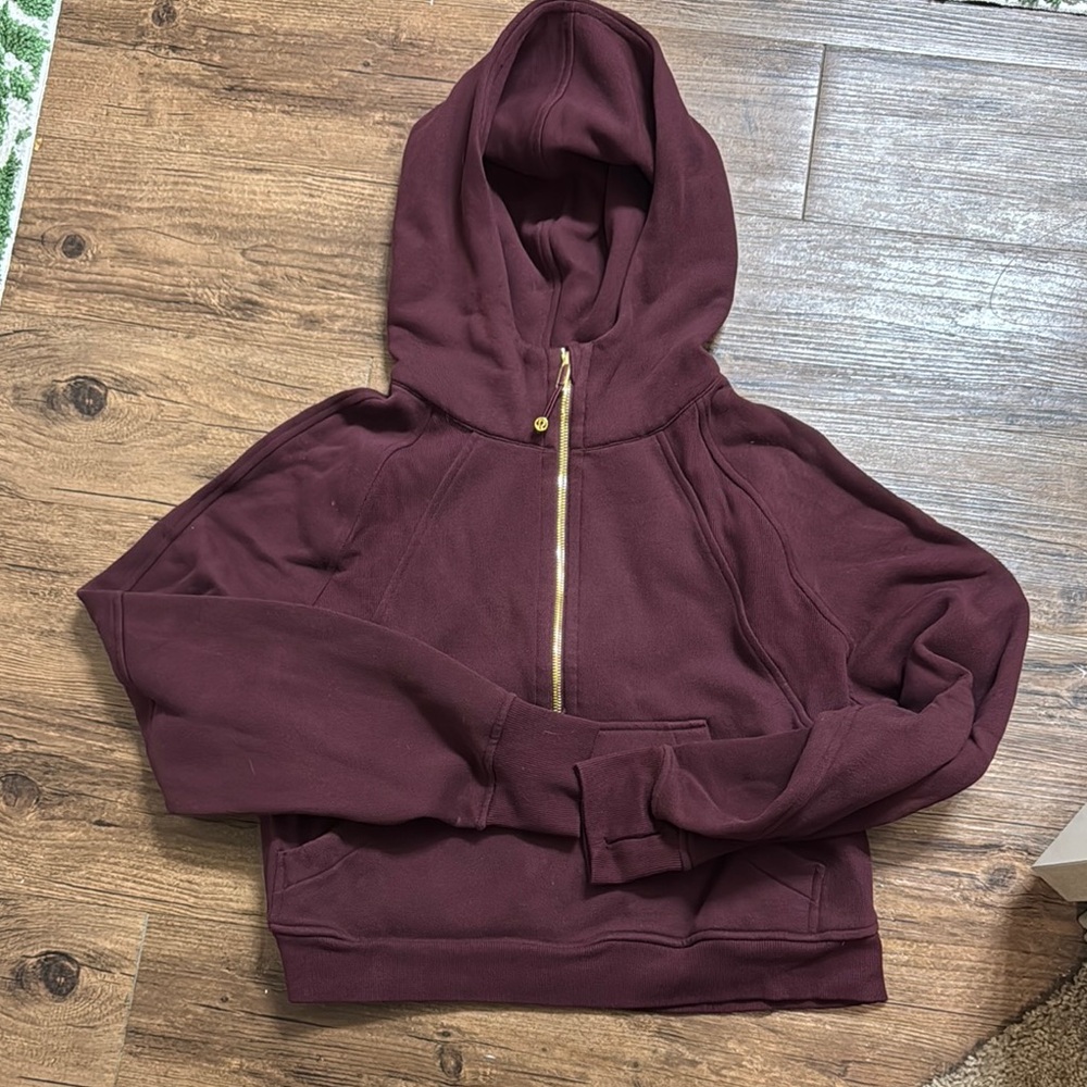 Like new Lululemon half zip oversized hoodie in garnet